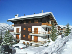 Apartment Les Crêtes 1-3 by Interhome